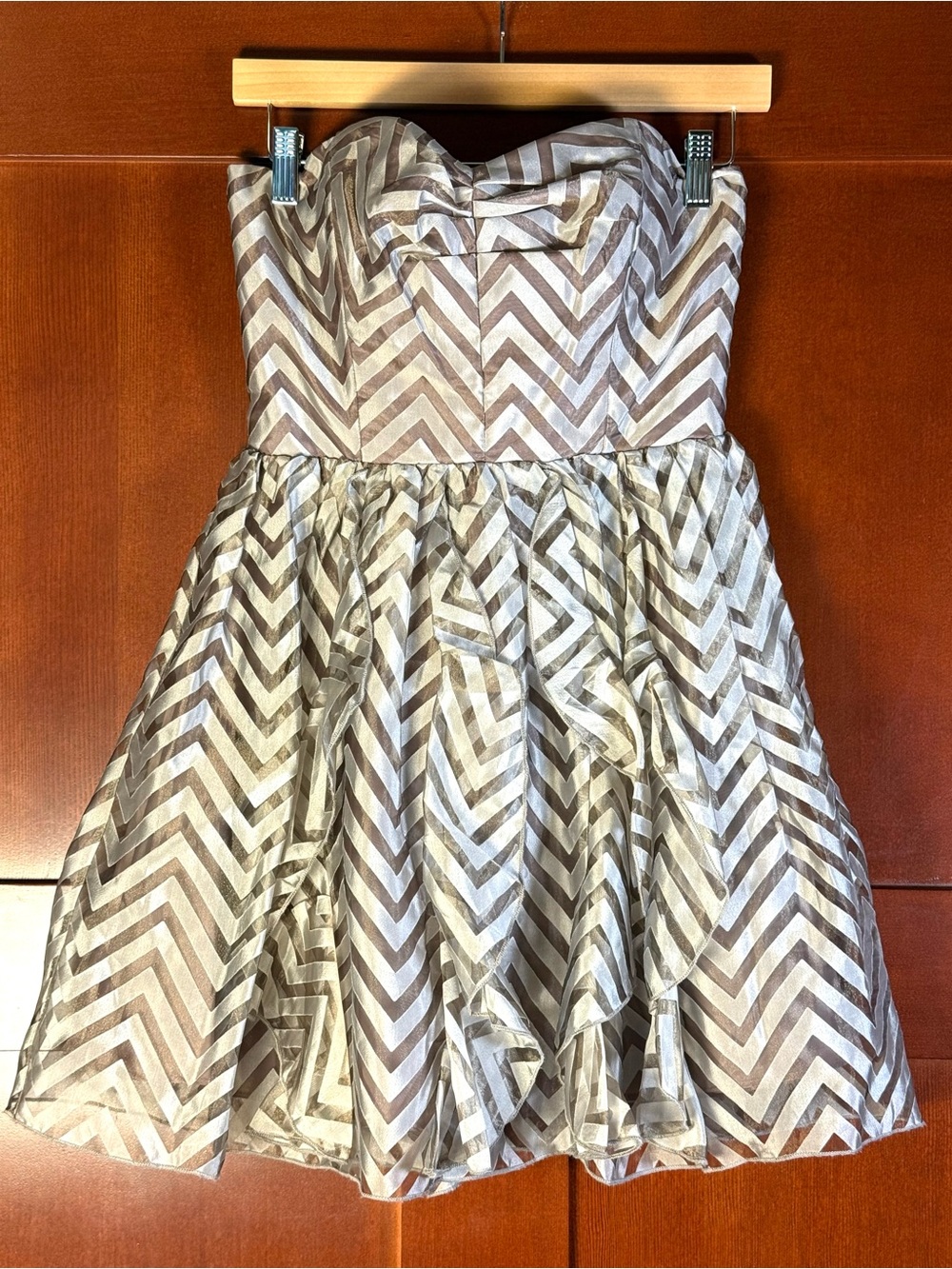 Teeze Me Strapless Metallic Chevron Ruffle Party Dress Size 7